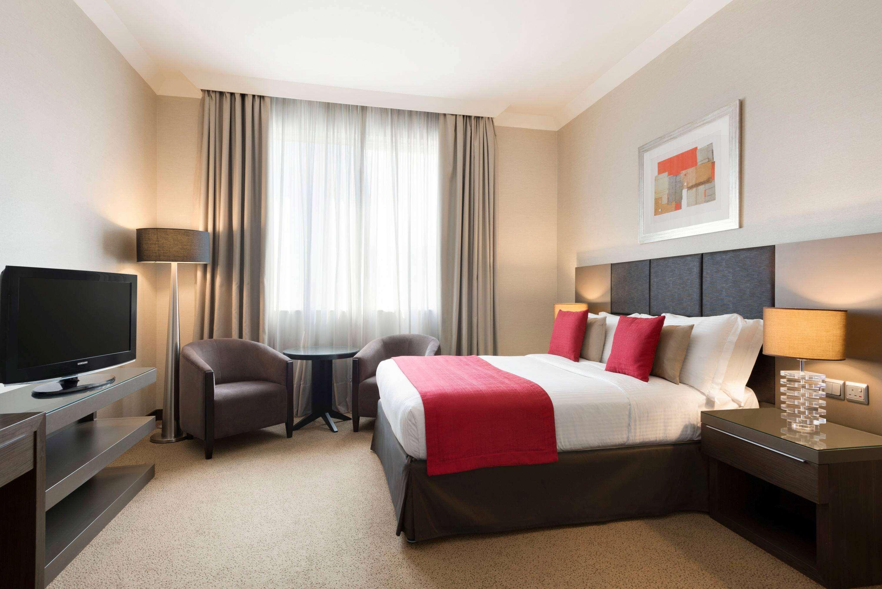 Ramada Downtown Abu Dhabi Hotel Екстериор снимка