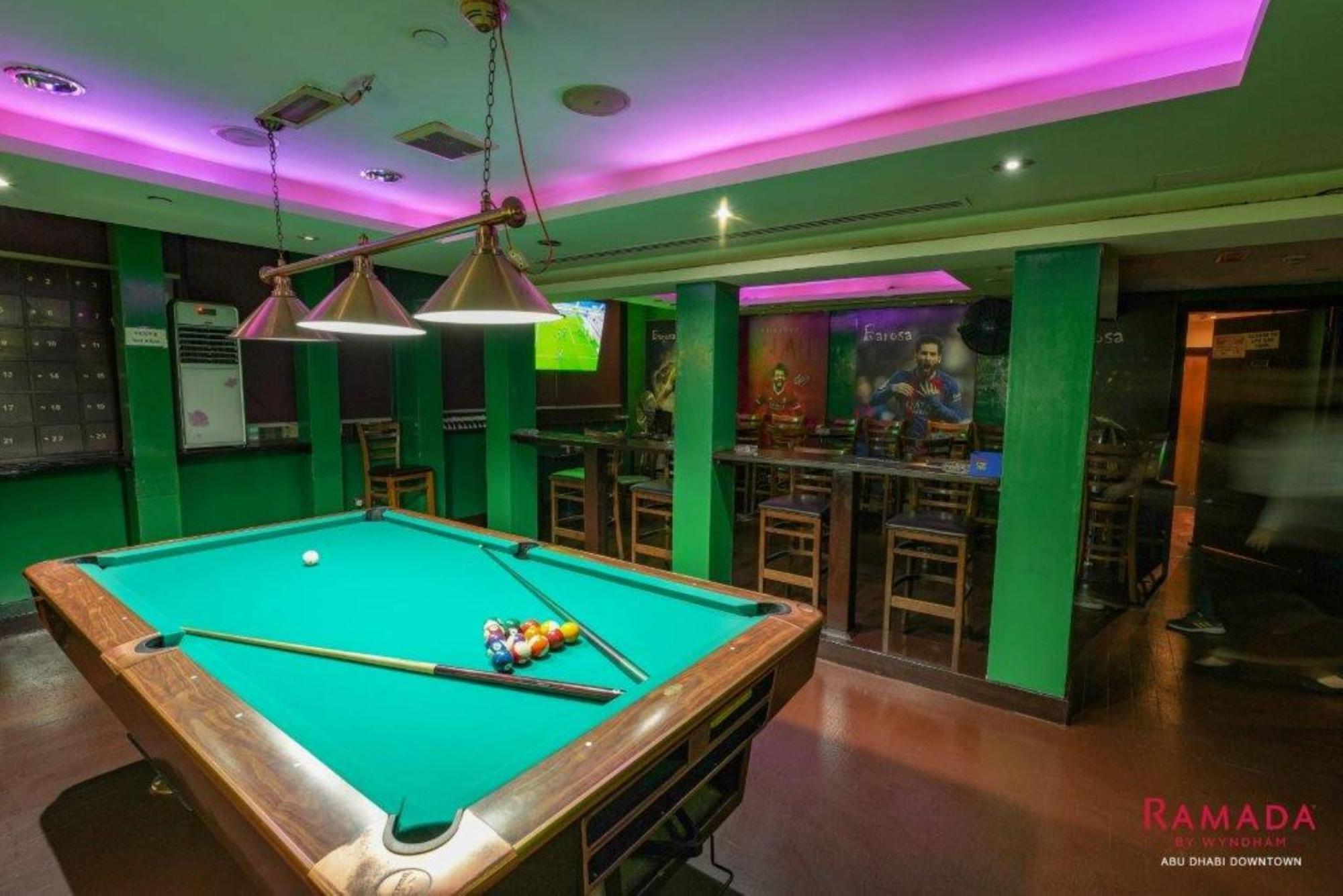 Ramada Downtown Abu Dhabi Hotel Екстериор снимка