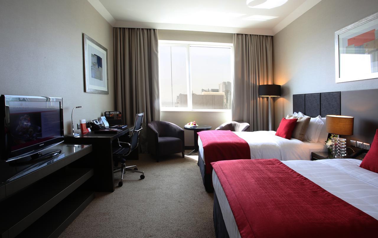 Ramada Downtown Abu Dhabi Hotel Екстериор снимка